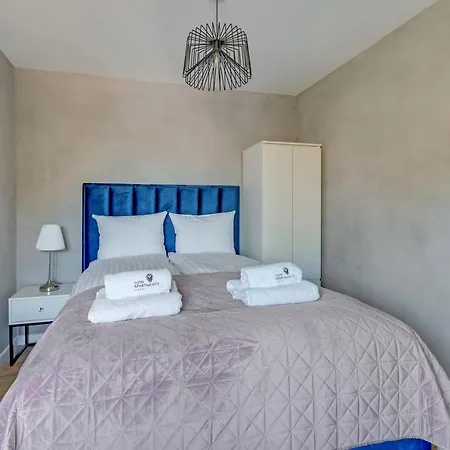 Апарт-отель Lion Apartments - Villa Smolna 1