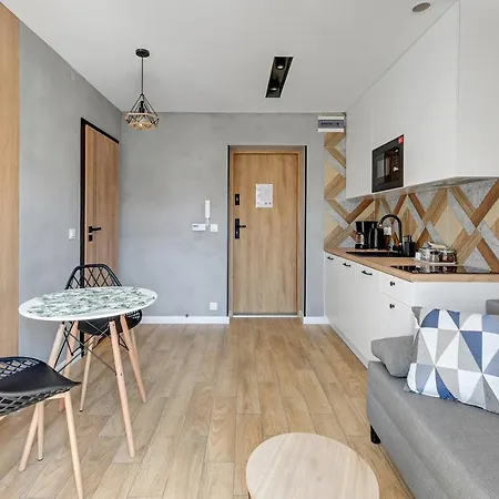 Lion Apartments - Villa Smolna 1 *