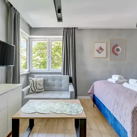 Апарт-отель Lion Apartments - Villa Smolna 1