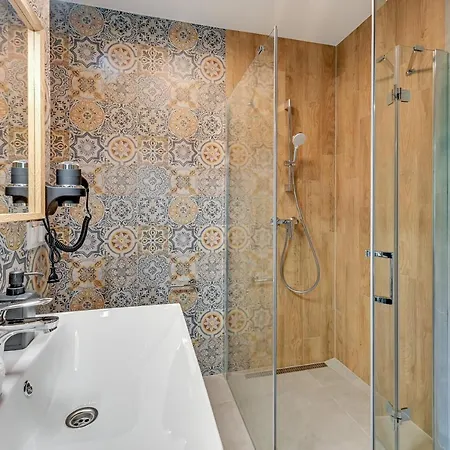 Апарт-отель Lion Apartments - Villa Smolna 1 *